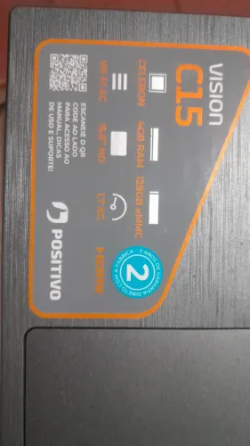 Notebook positivo 4GB, 128GBWIN. Esta novo ainda tem garantia de um ano. Tem documento