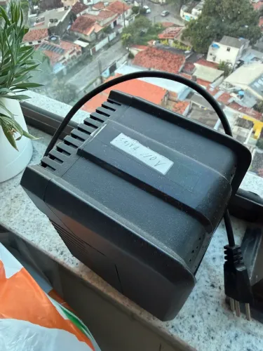SMS 16520 - Estabilizador Revol. Speedy 300 VA Mono