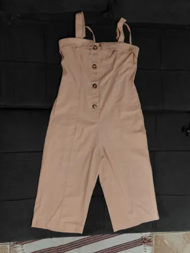 Macacão rosa de zíper feminino