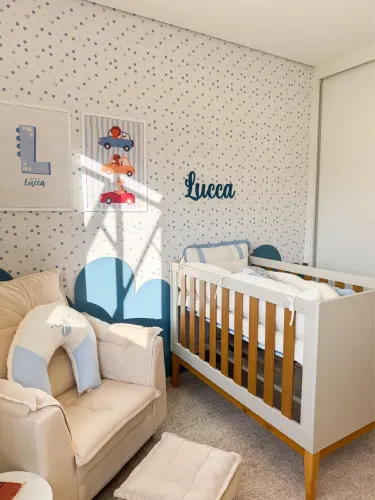 Kit Quarto de Bebê Menino - Berço + Poltrona de Amamentação