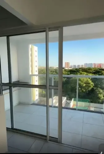 Vende-se Porta de Alumínio