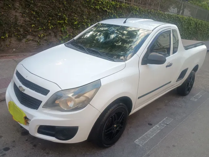 Chevrolet Montana LS 1.4 Econoflex 8V 2P 2013