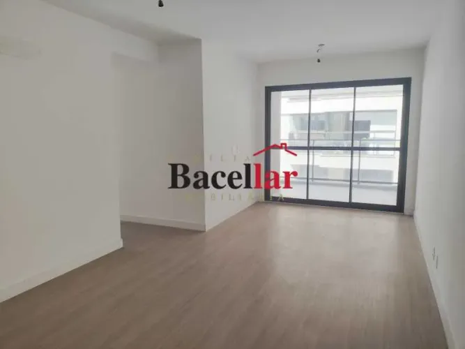 Apartamento : / Residencial / Praça da Bandeira