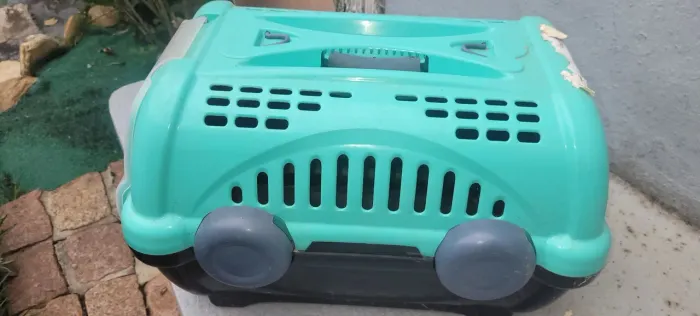 Vendo caixa de transporte animais gatos cachorro pequeno porte
