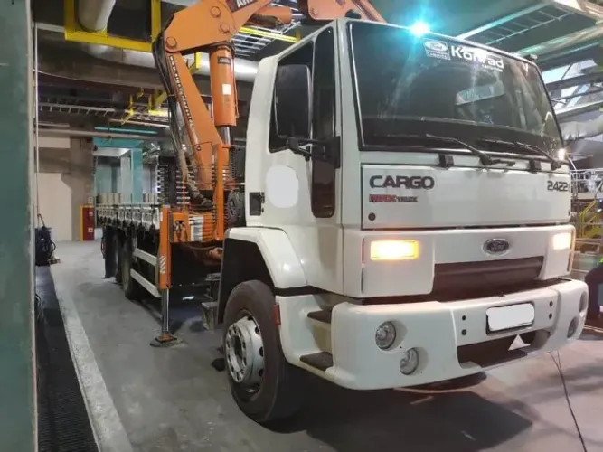 Ford cargo 2422 munck argos 43 ano 2011