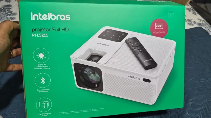 Projetor Intelbras PFL5211 Full HD 5200 Lúmens (Bluetooth/Wi-Fi)