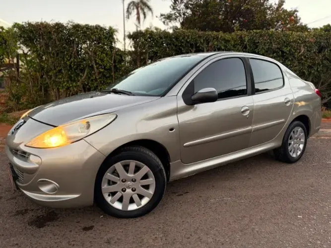 Peugeot 207 Sedan Passion XS 1.6 Flex 16V 4P 2012