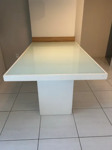 Mesa de jantar 4 a 6 lugares