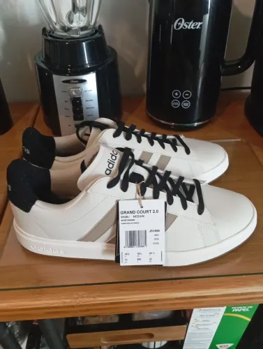 Tênis Adidas grande court 2.0 beje 43