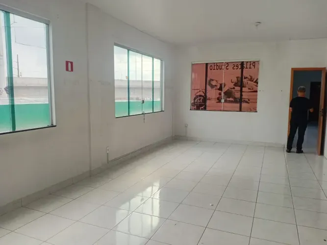 Sala Comercial com 107m2 para Locação em Ananindeua