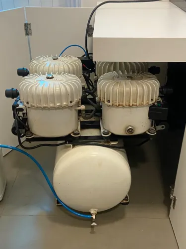 Compressor silencioso