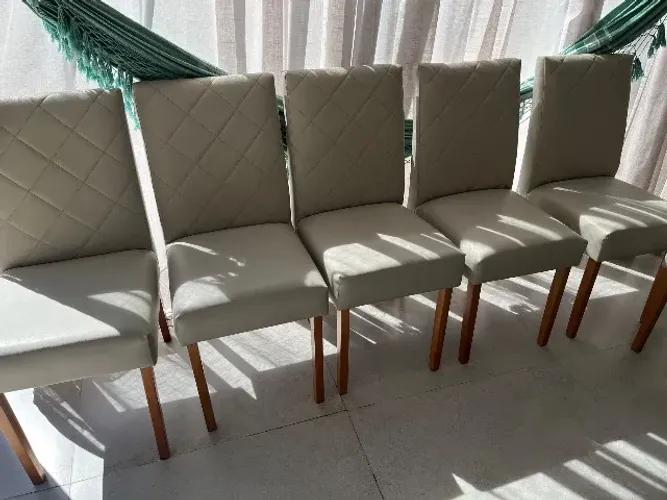 Conjunto de cadeiras