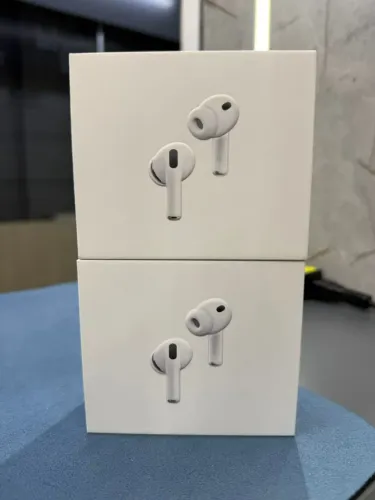 Fone Bluetooth Apple - AirPods Pro 3 USB-C - Branco ( Com Cancelamento de ruído) - Traduçã