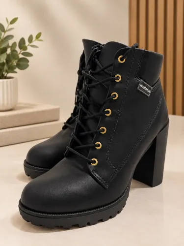 Bota preta feminina salto grosso - seminova