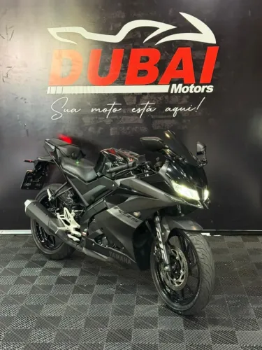 YAMAHA R15 2024