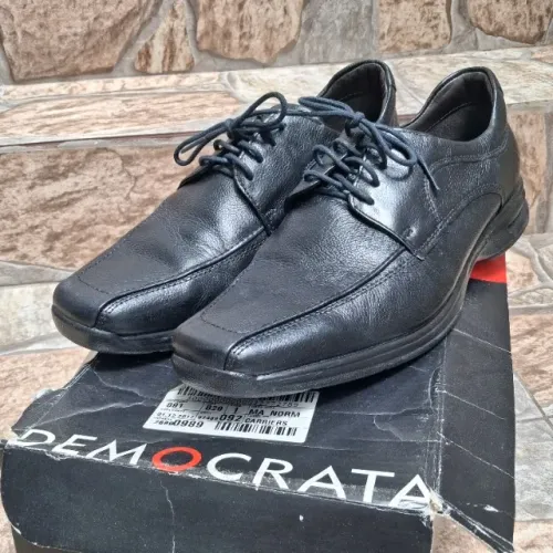sapato social masculino democrata air stretch spot (couro) preto