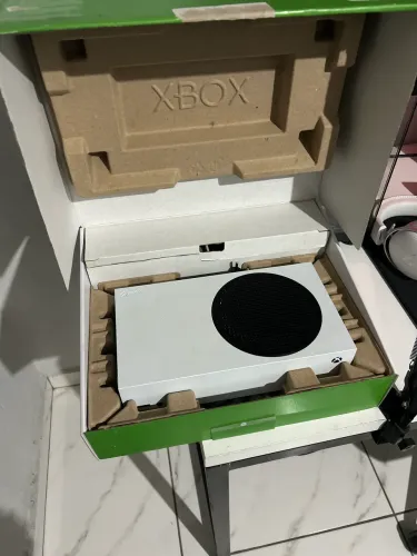 XBOX SÉRIES S ATÉ 6x sem juros 