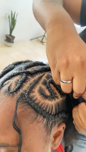 TRANCISTA EM SIMÕES FILHO - NAGÔ, BOX BRAIDS, GHANA BRAIDS E MUITO MAIS! ?