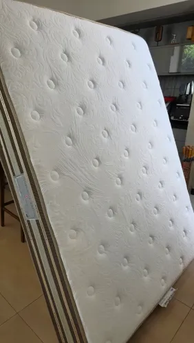 Vendo Colchão de molas dupla face