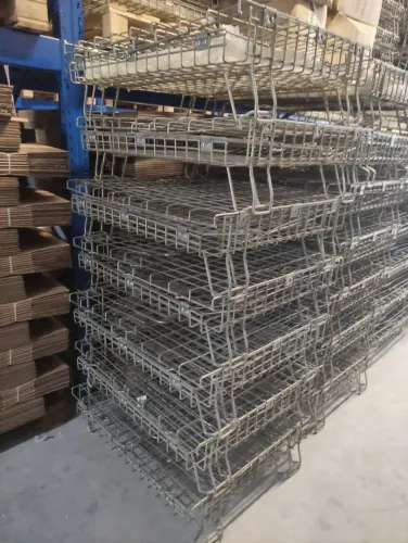 Gaiola Container de Metal Pequena (74 unidades à R$250,00 cada)