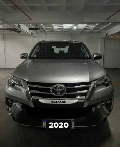 Toyota Hilux SW4 SRX 4X4 2.8 TDI 16V Dies. Aut. 2020