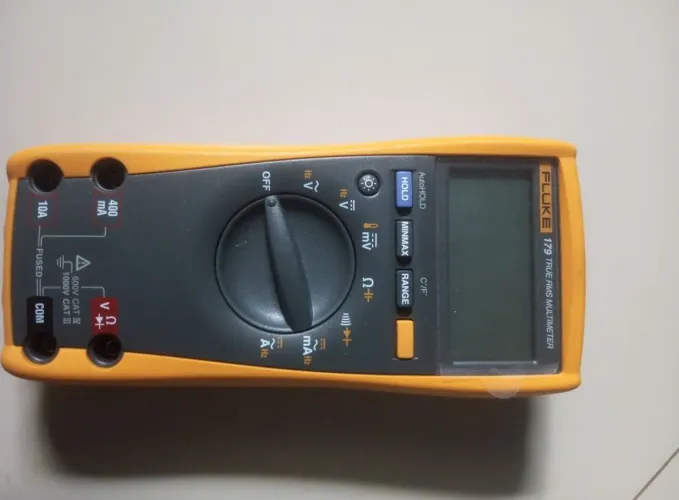 Multímetro digital True-RMS Fluke 179