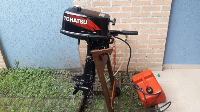 Motor de Popa Tohatsu 5 HP - Único dono