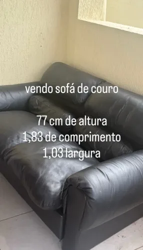 SOFÁ PRETO COURO LEGÍTIMO