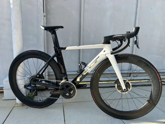 Bicicleta Felt AR Disc