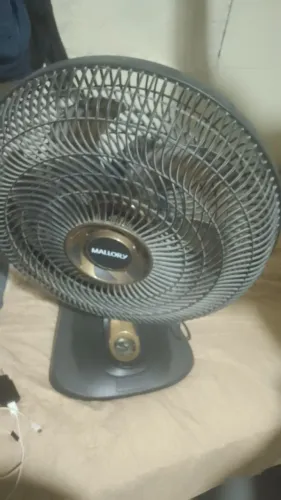 Vendo um ventilador de mesa da marca Mallory