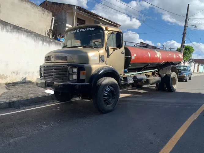 Caminhão Pipa 1519