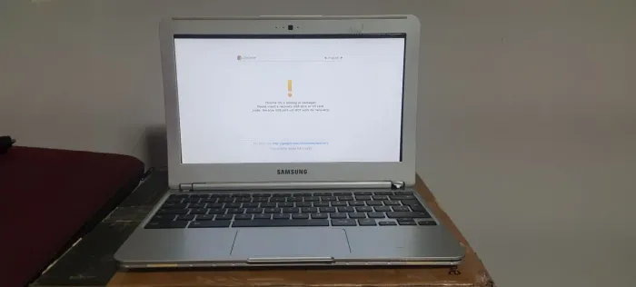 Samsung XE303 C12 - SNOW BARA NA-J 0453 Retirada de peças