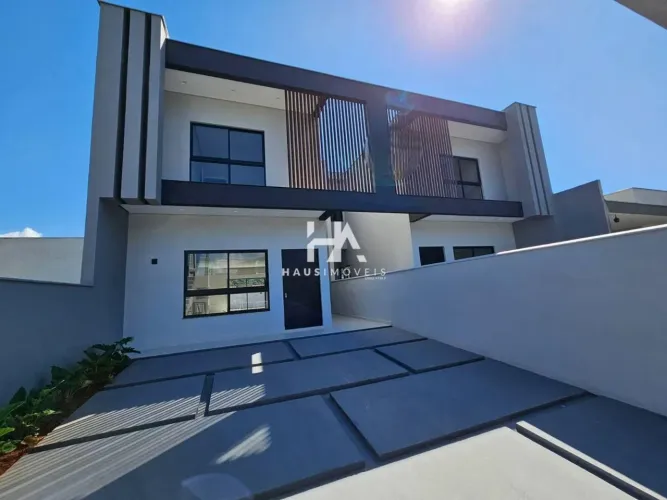 Casa residencial à venda no bairro Amizade com 136 m² e 3 dormitórios/quartos.