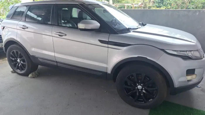 Land Rover Range Rover Evoque Pure 2.0 Aut. 5P 2013