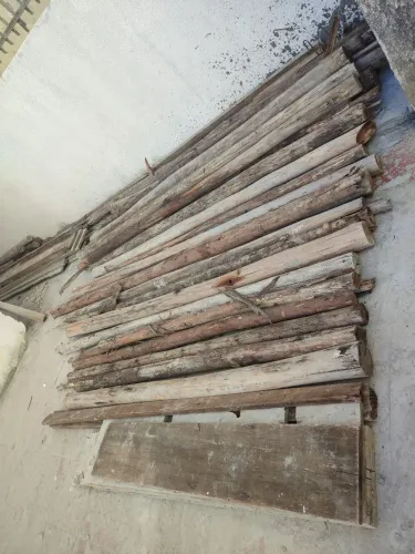 Escoras de 2,50 mts a 4,00 reais