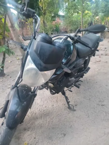 Moto Drafra no ponto de transferir. 