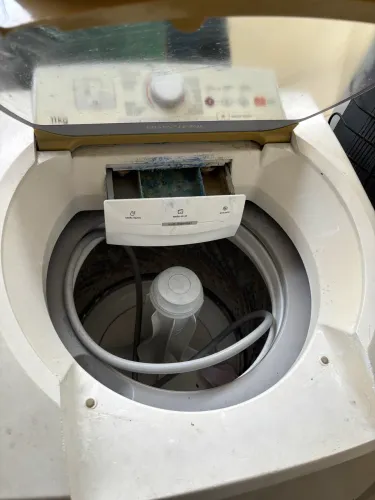 Vendo máquina de lavar 11kg