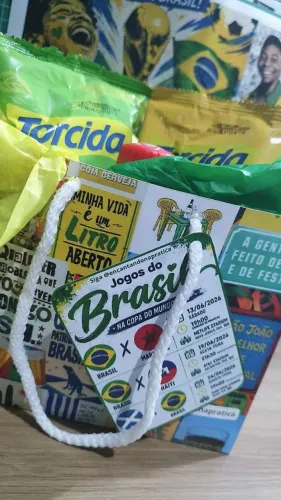 Sacolinha personalizada presente brasil na copa lembrancinhas