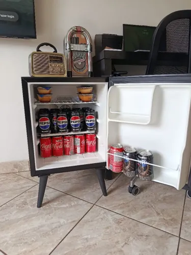 Frigobar novíssimo sem detalhes algum