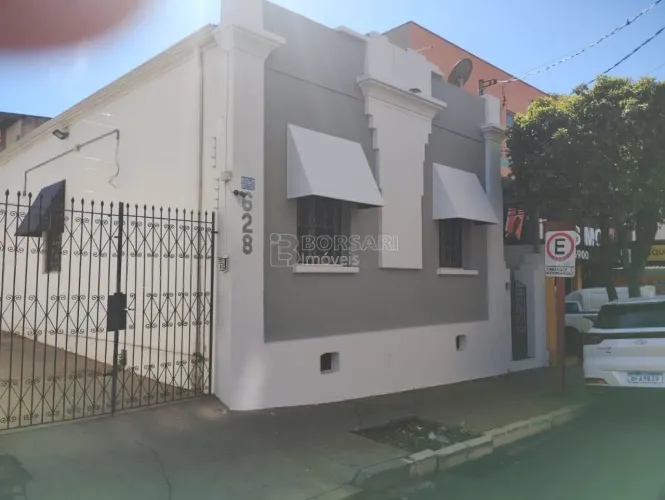 Locação de Comercial / Conjunto Comercial na cidade de Araraquara