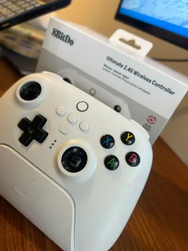 Controle 8bitDo Ultimate (Leia anúncio)