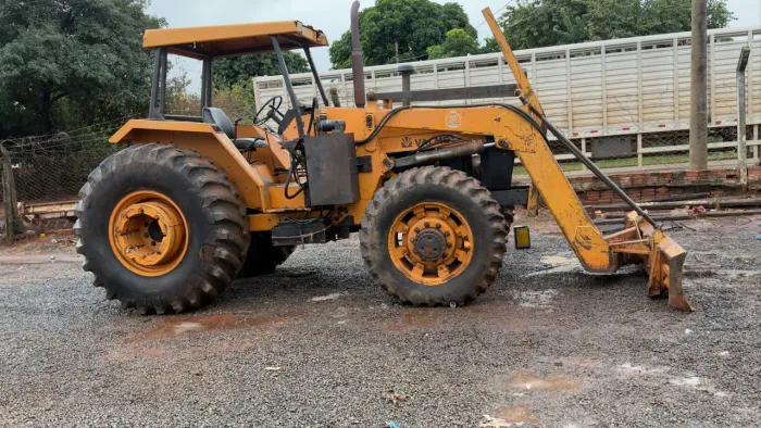 Trator valmet 1280 com lâmina