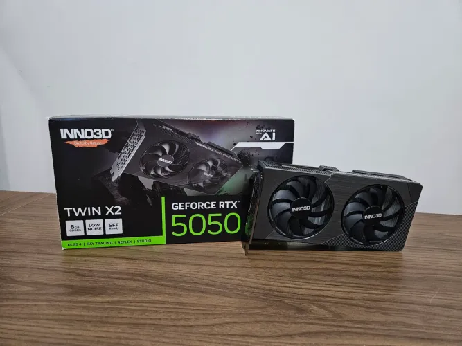Placa de vídeo RTX 5050 Inno3D TWIN X2 8GB - Usada em Excelente Estado!