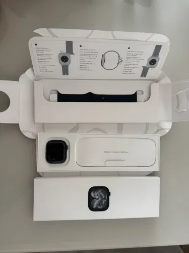 Apple Watch Séries 11 42mm - 12 meses garantia Apple