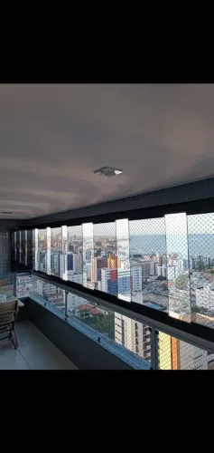 Instalação e manutenção em vidros e espelhos 