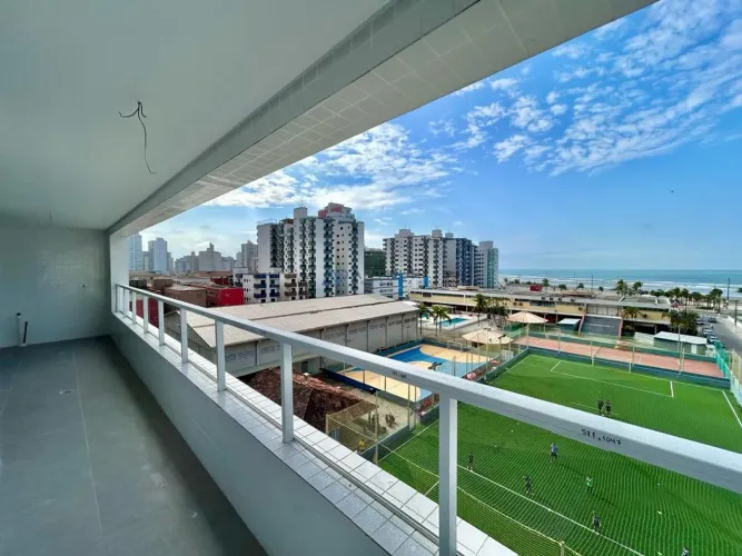 Apartamento à venda em Praia Grande na Ocian com 3 quartos com 1 suíte, 2 vagas