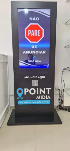 Totem Digital de 40 Polegadas Completo em Mdf 15 mm 