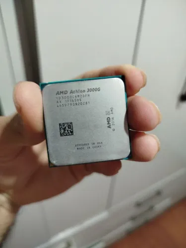 Athlon 3000g