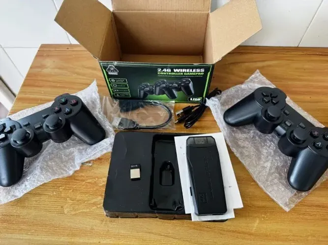 Video game Stick 4K Com 20000 Jogos 2 Controles Sem Fio Console Portatil Jogos Retro Video