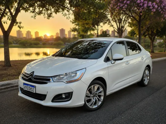 Citroen C4 Lounge Tendance 2.0 Flex 4P Aut. 2016